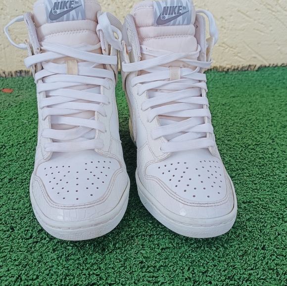 Nike Dunk Sky Hi 528899-105 Wedge High Top Sneaker, White Women's U.S 6.5 - Picture 4 of 10